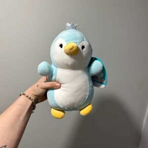 NWT Squishmallow Raina the Penguin Hug Mee 10” Plush